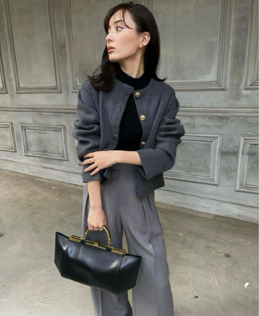 anuansオリジナルボタンノーカラーニットジャケット　グレー