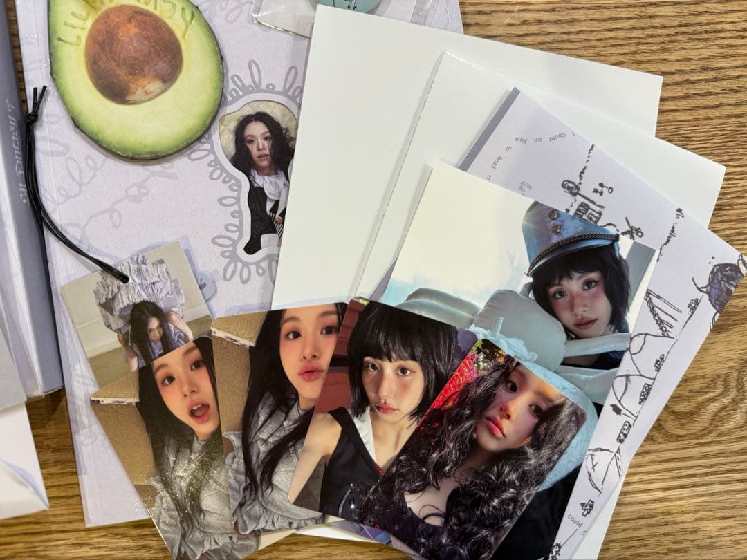 TWICE チェヨン ソロアルバム US盤 直筆サイン付き