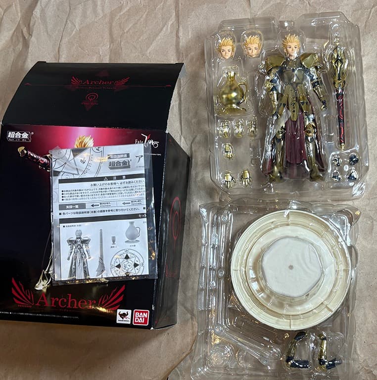 超合金　セイバー　アーチャー　ギルガメッシュ　フィギュア セット