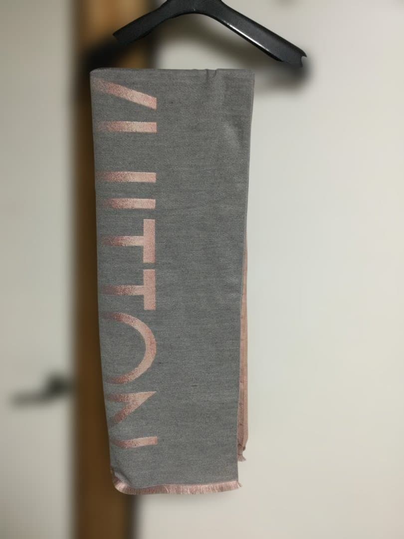 ファッションロゴ入り ストール　LVブランド調　新品