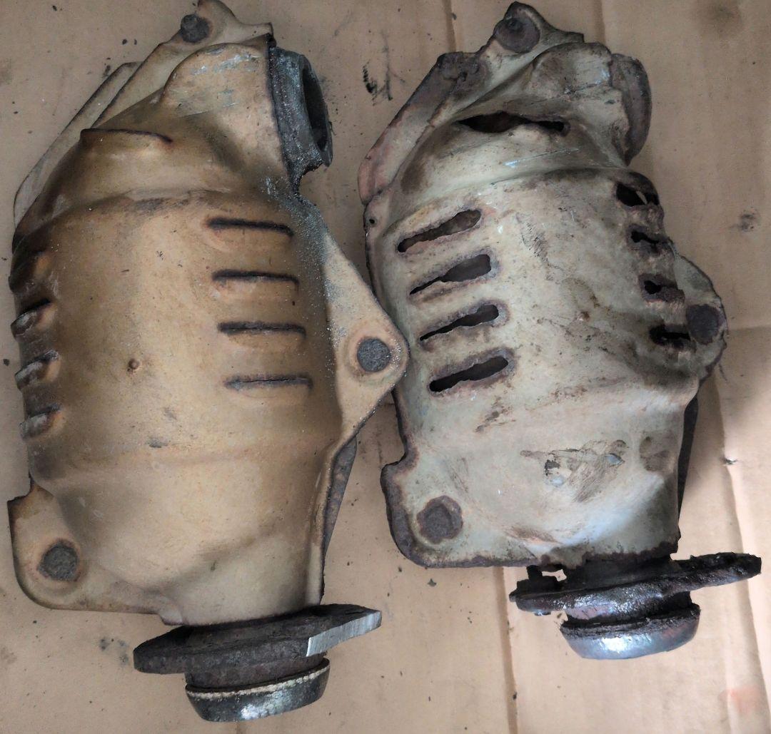 アクティ　HA7 E07Z カット部品　エキマニ　ジャンク！2個セット