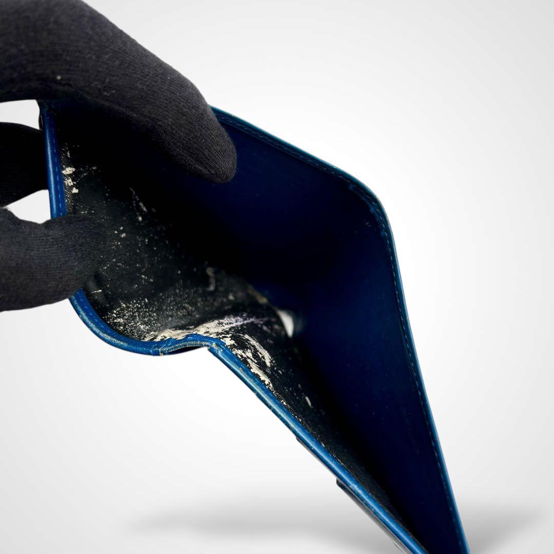 ルイヴィトン エピ ポルト ビエ 6カルトクレディ 二つ折り財布 ブルー 本革