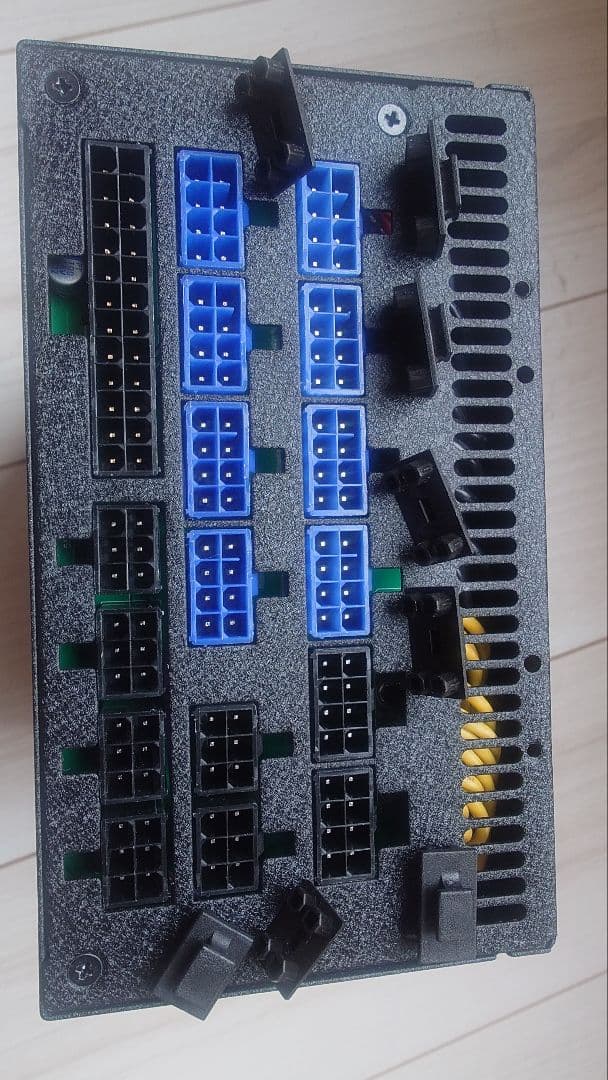 SilverStone SST-ST1200-PT 1200W 電源ユニット