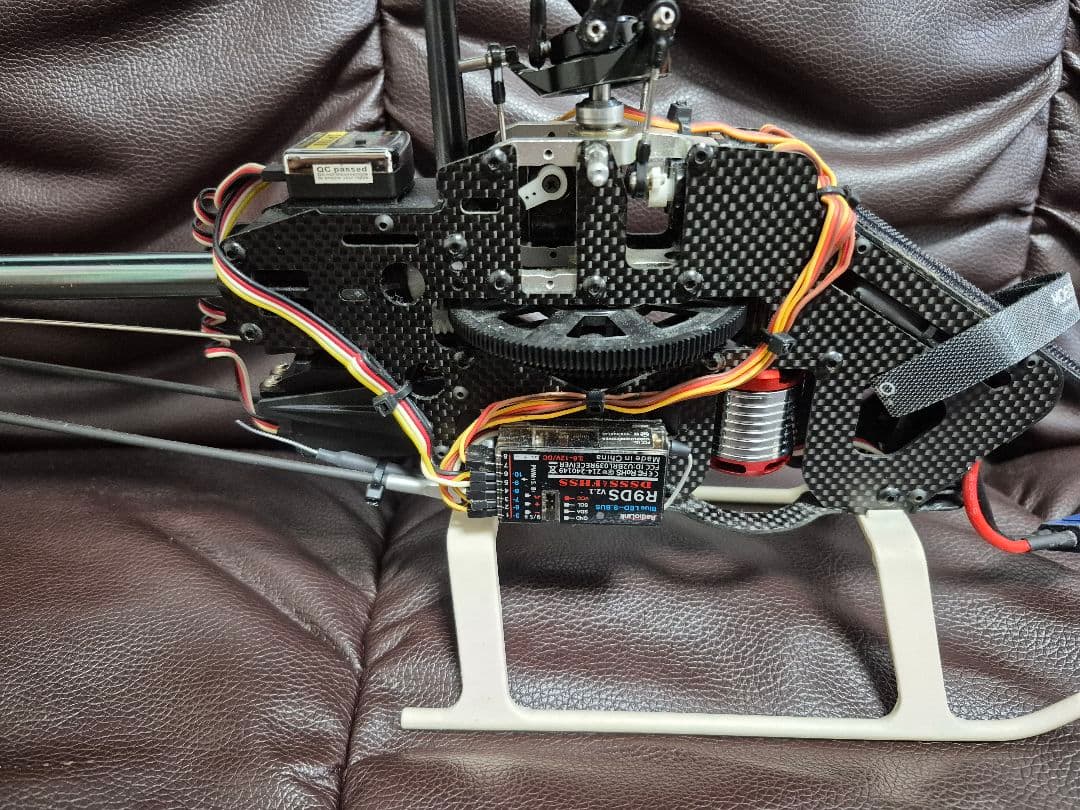 つ*ン様 TREX 450 ラジコンヘリコプター 2.4GHz