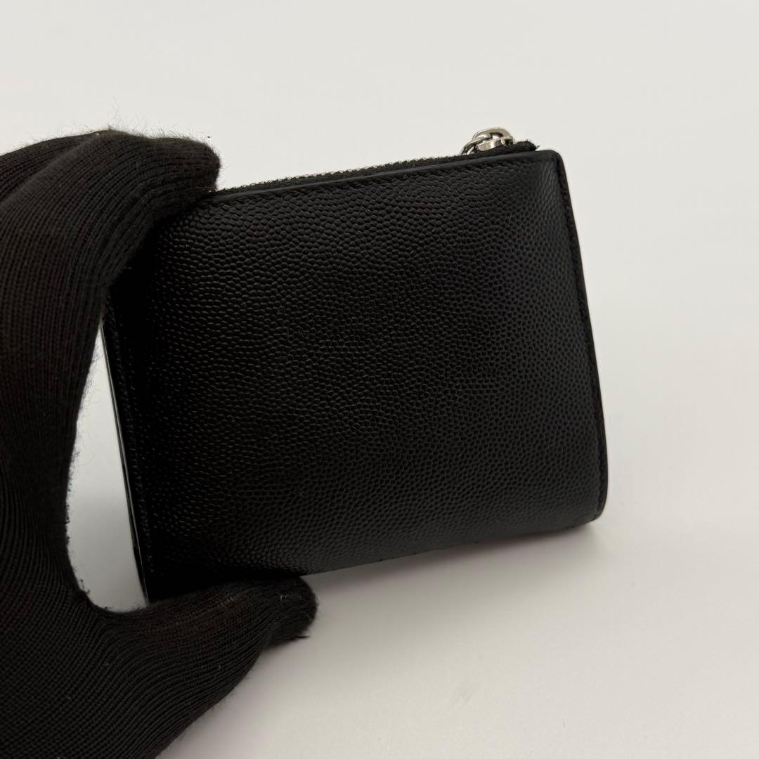 サンローラン　折り財布　キャビアスキン　ロゴ刻印　レザー　ブラック