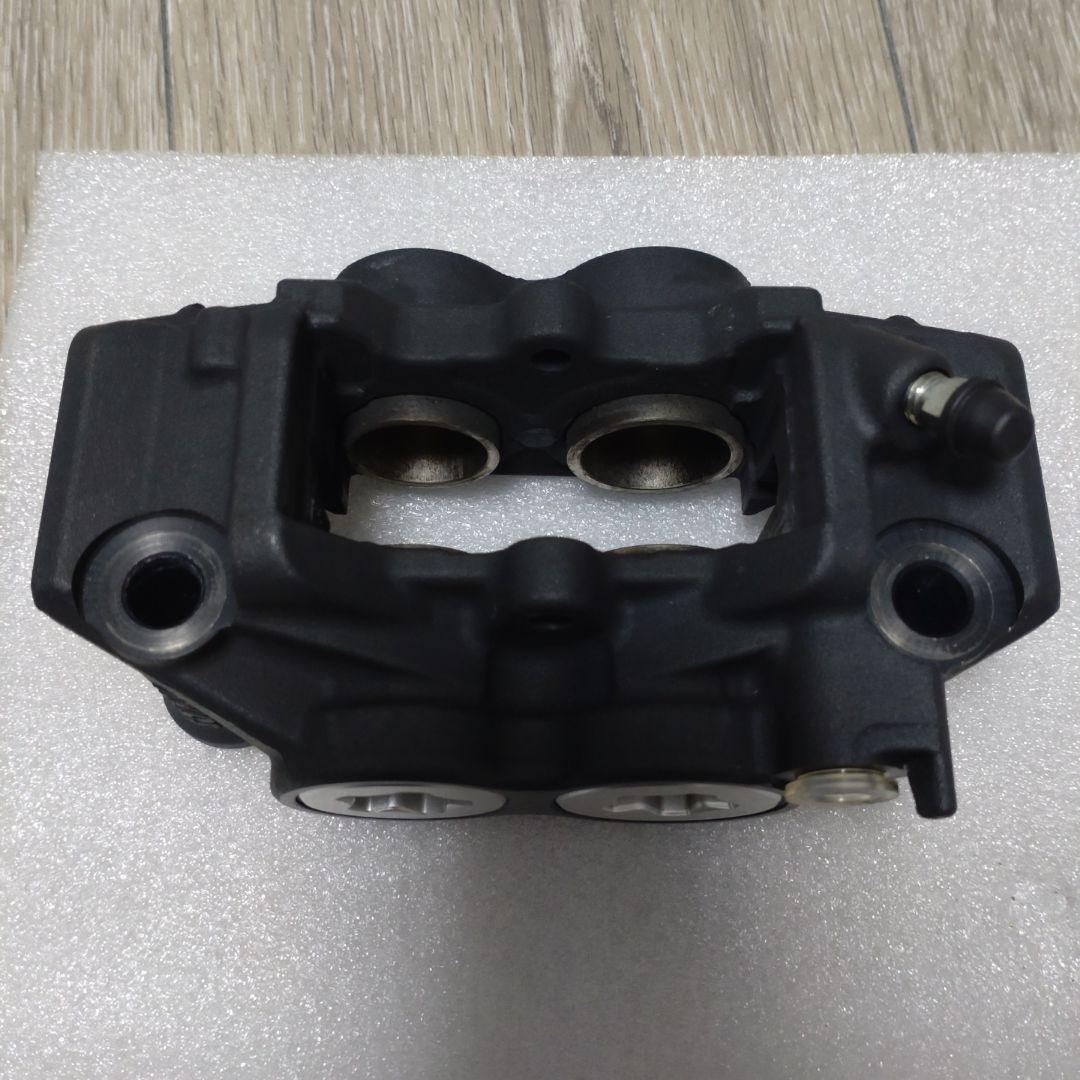 フロントブレーキキャリパー XSR900'22 YAMAHA 純正 左右セット