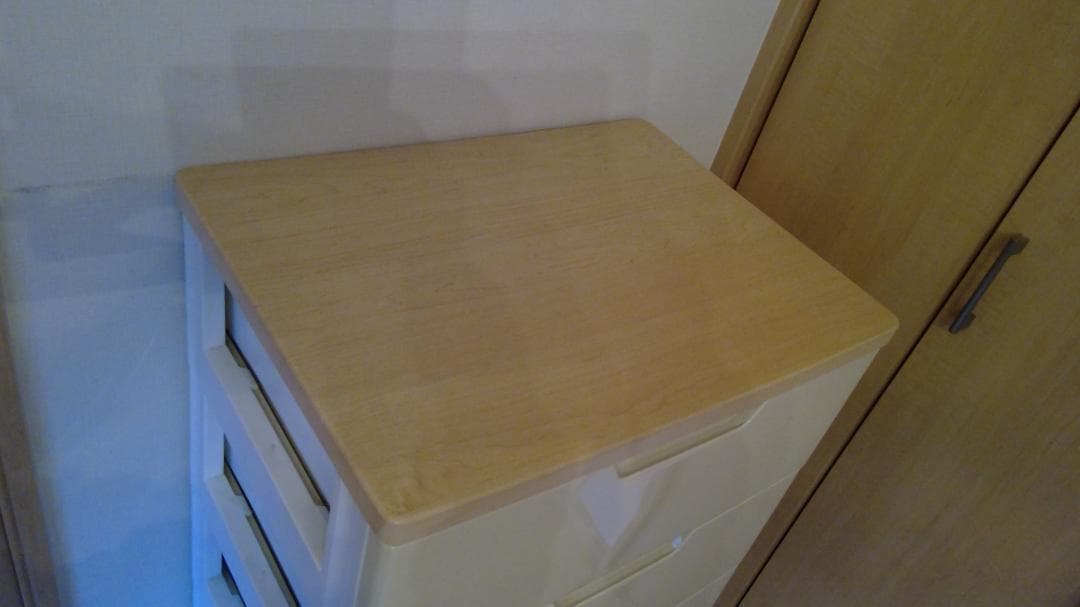 アイリスオーヤマ　5段チェスト　ホワイト　タンス　収納　引き出し　収納ケース