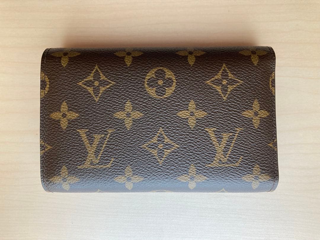 ルイ・ヴィトン ポルトフォイユ アレクサンドラ 三つ折り財布　M60047