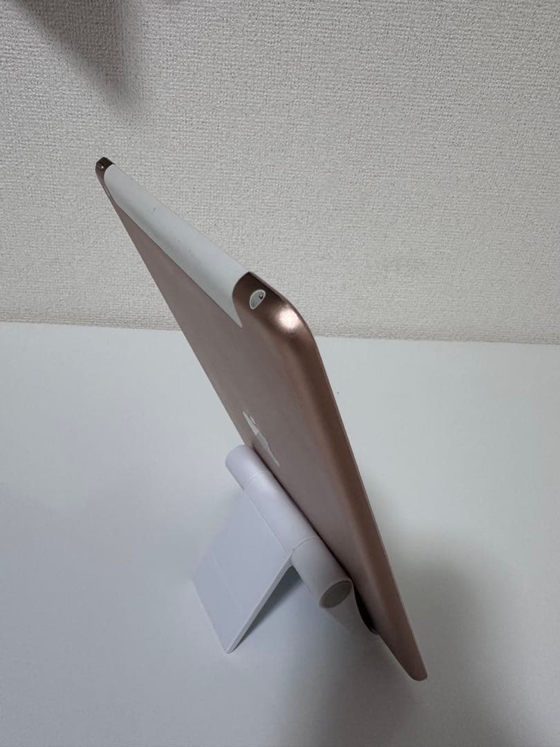 iPad 第6世代 (9.7インチ) 32GB WiFi + セルラー