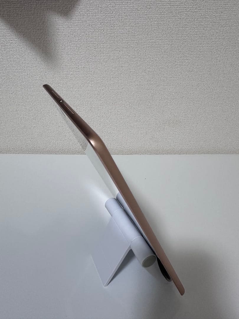 iPad 第6世代 (9.7インチ) 32GB WiFi + セルラー