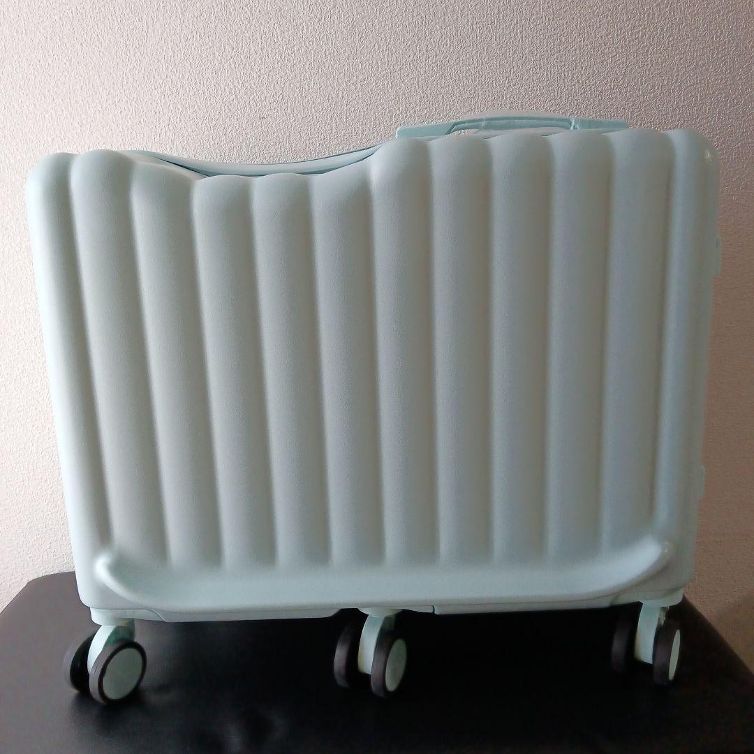 新品未使用ミントグリーン 乗れるキャリーカート