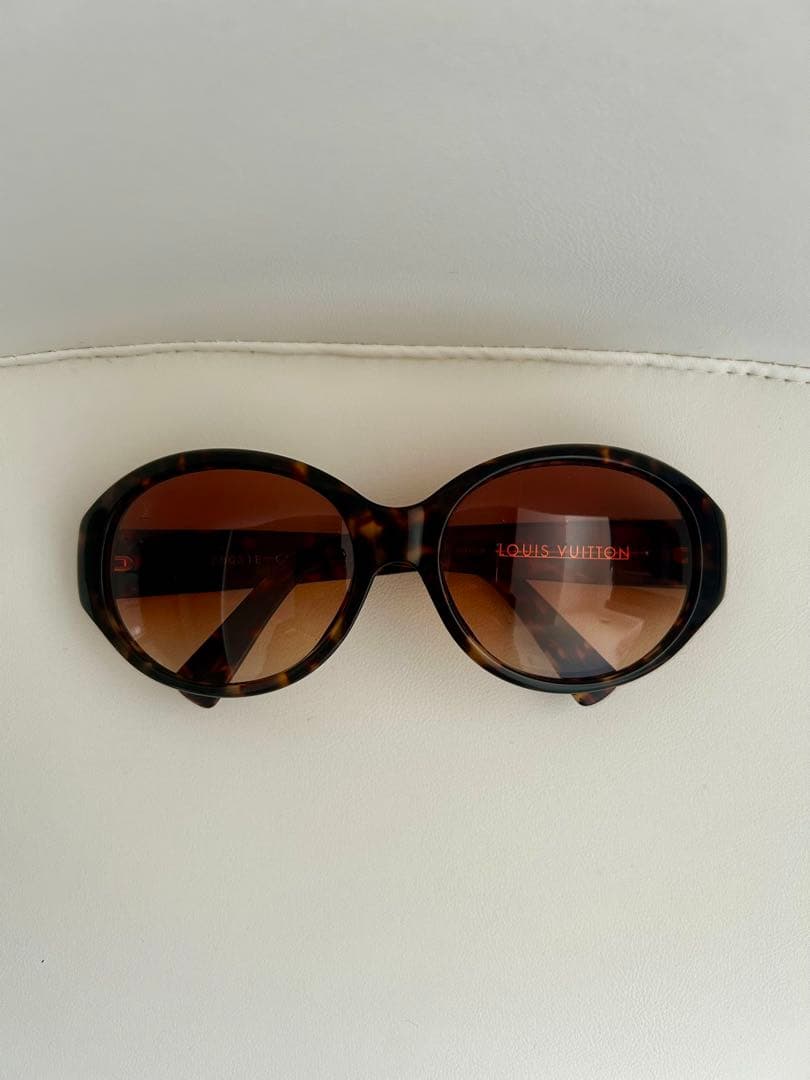 姫ステラ❤︎'' 美品LOUIS VUITTON サングラスモノグラム