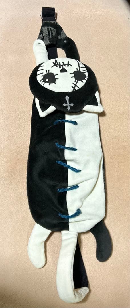 HANGRY&ANGRY ハングリーアングリー　アングリーのボディバッグ