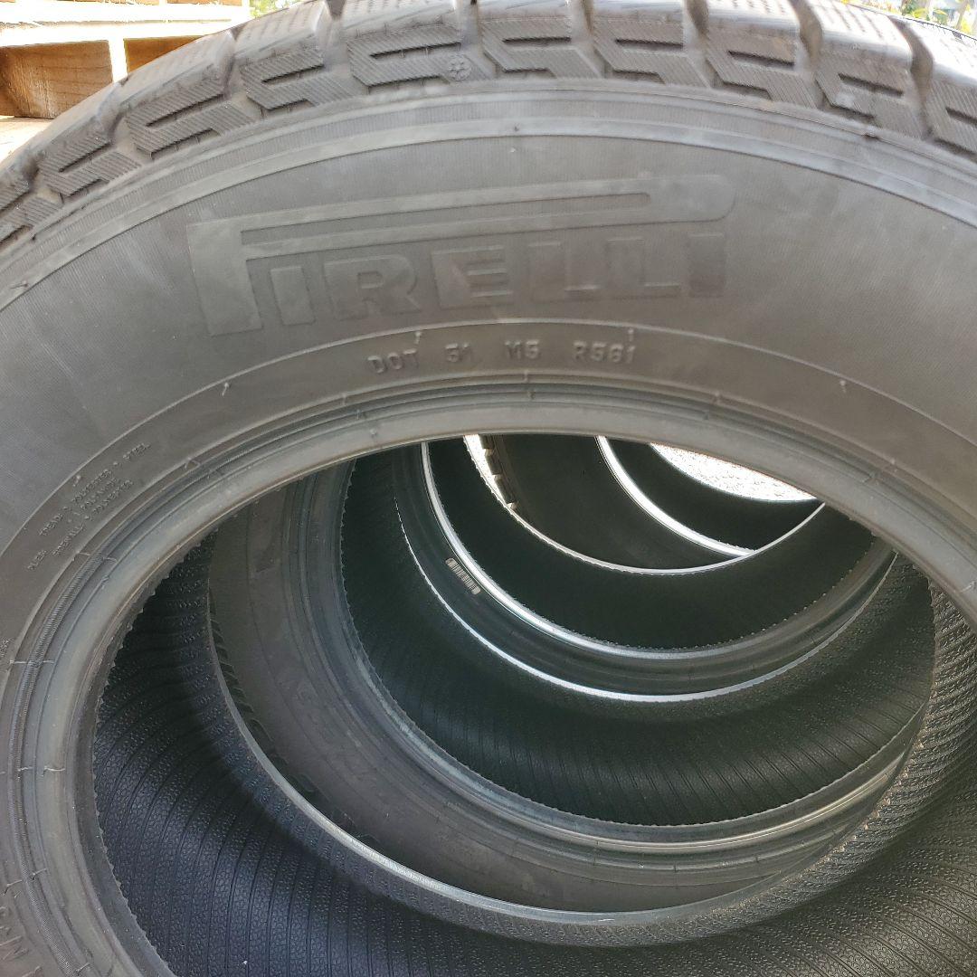 Pirelli スタッドレスタイヤ アイスアシンメトリコ　１本