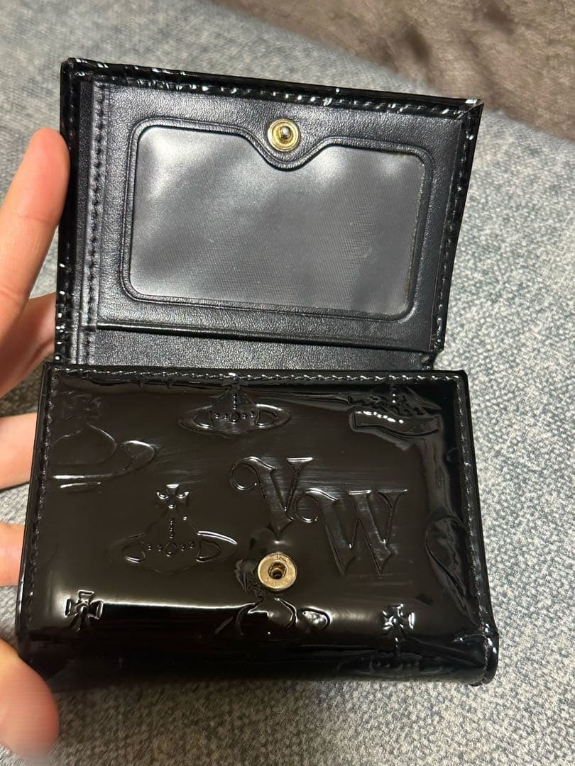 Vivienne Westwood エナメル ブラック 三つ折り財布