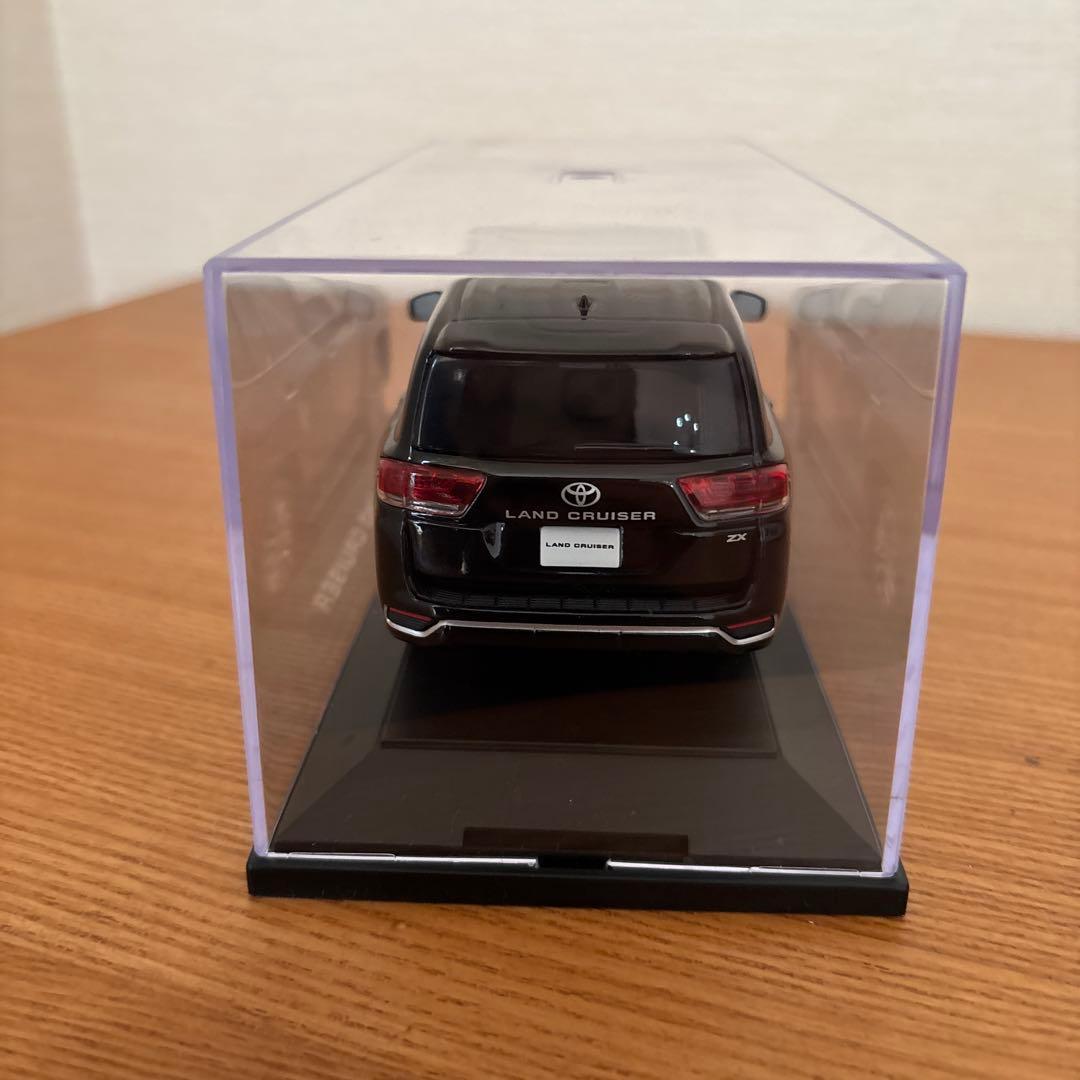 トヨタ ランドクルーザー 1/43 ブラック ケース付き