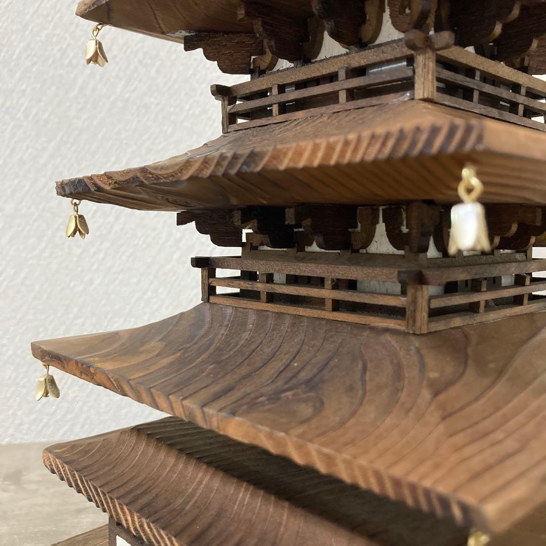 木製　法隆寺　五重塔　孝心作　焼板　高さ約50㌢　置物　〈検 彫刻　仏塔　寺院