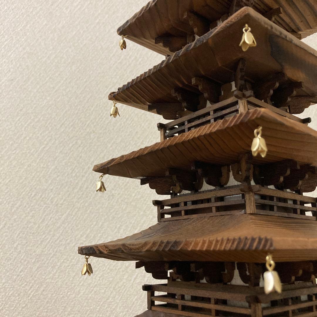 木製　法隆寺　五重塔　孝心作　焼板　高さ約50㌢　置物　〈検 彫刻　仏塔　寺院