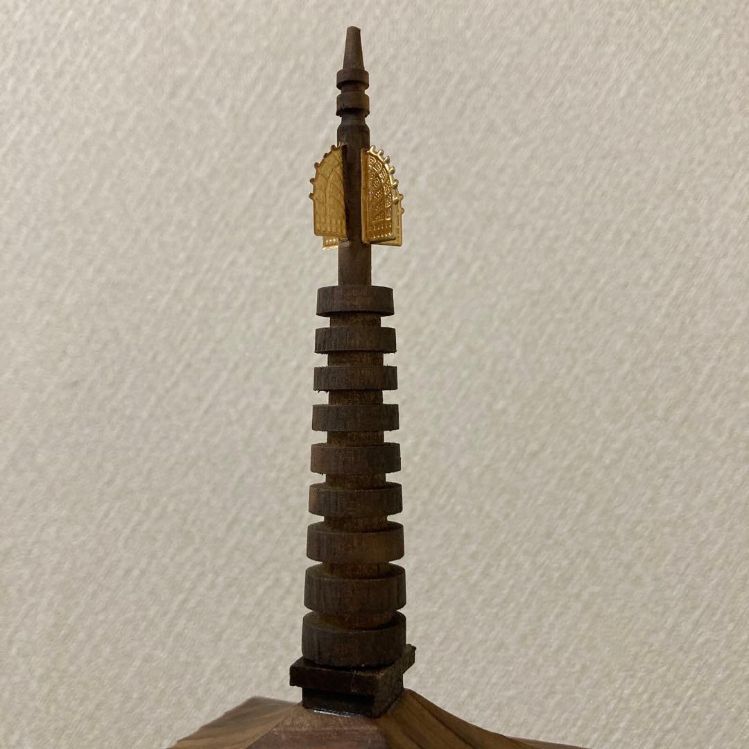 木製　法隆寺　五重塔　孝心作　焼板　高さ約50㌢　置物　〈検 彫刻　仏塔　寺院