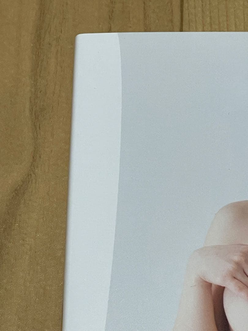 激レア【本人直筆サイン入り、初版帯付き】楪カレン　プレミアムヌード・ポーズブック