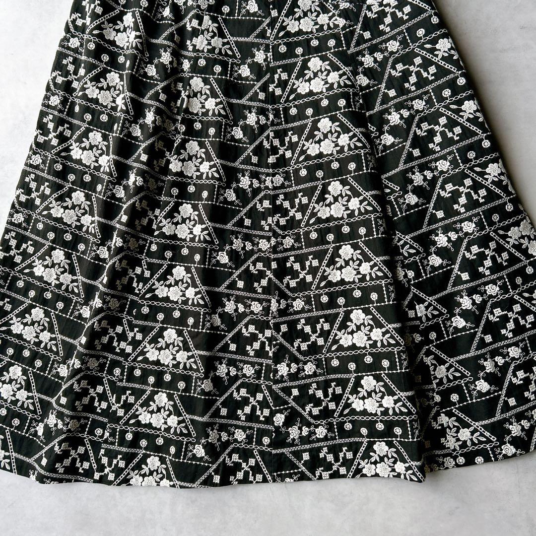 美品☆カッスルクームガーデン コットンハウスアヤ 花柄　総刺繍 ロングスカート