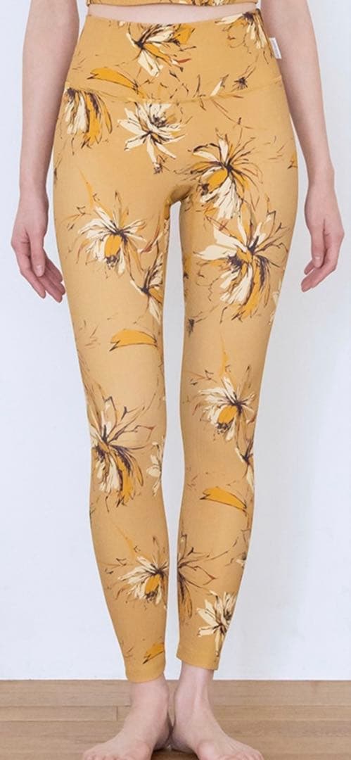 【Mサイズ】新品♡新作SUKALAリブBig フラワープリントレギンス　お値下げ