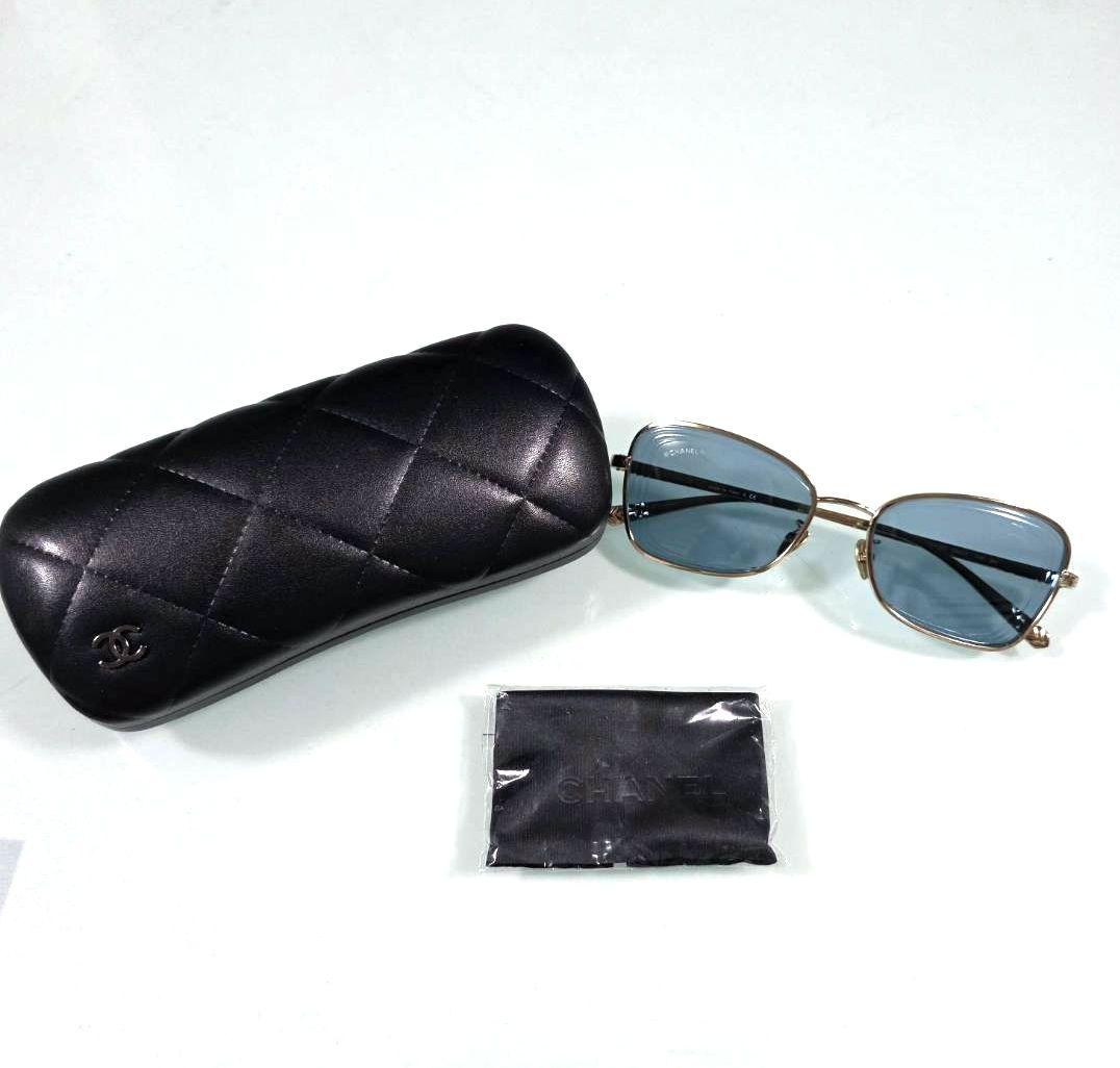 CHANEL 4254 c.395/80 ブルーレンズ　サングラス